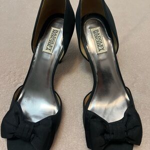 Badgley Mischka Black Bow Peep-Toe Heels with Ribbon Bow